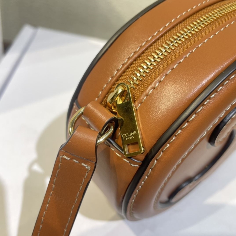 Ce1i*e triomphe bags